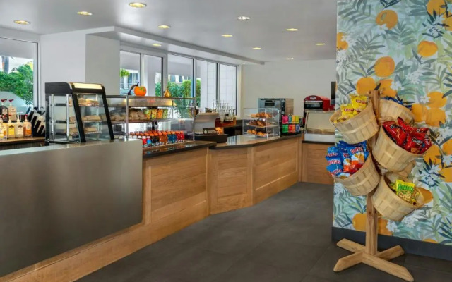 Renaissance Orlando Resort – Disney Springs® Area