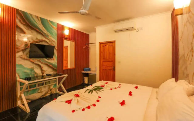 Thoddoo Beach Holiday Inn