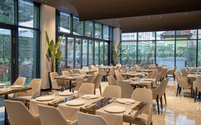 Hotel Elisa Tirana, Affiliated by Meliá