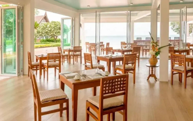 Aura Samui Best Beach Hotel