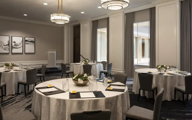 Four Seasons Houston Hotel