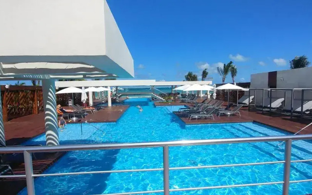 La Amada Residences