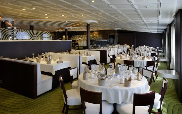 Grand Holiday Cruise Ship