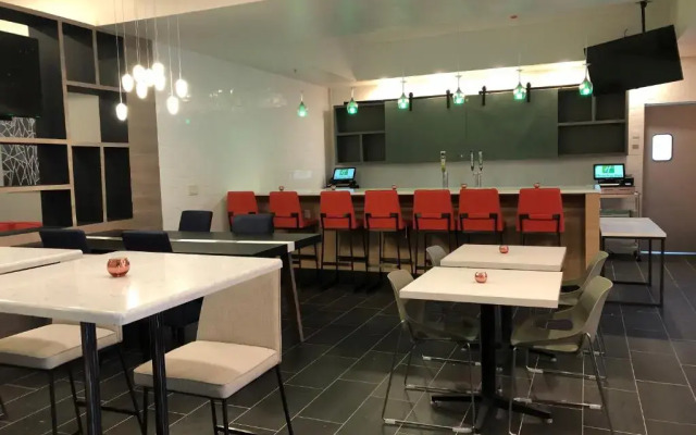 Holiday Inn & Suites Bothell by IHG