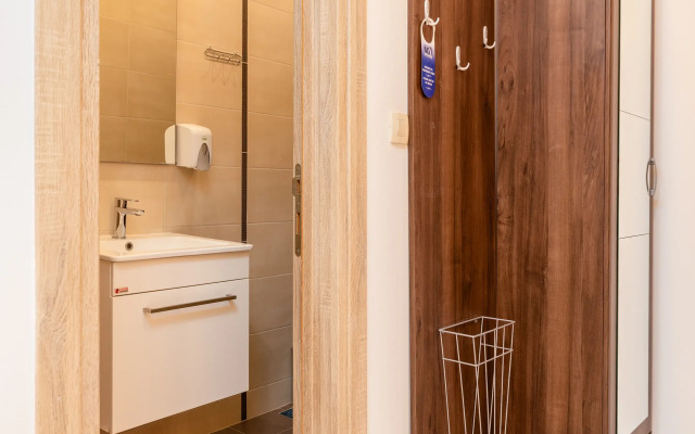 Apart Hotel MS Katunjanin
