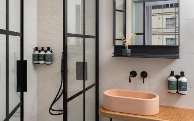Inhabit Queen's Gardens, a Member of Design Hotels