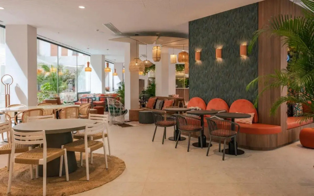 Ibis Styles Sevilla City Santa Justa