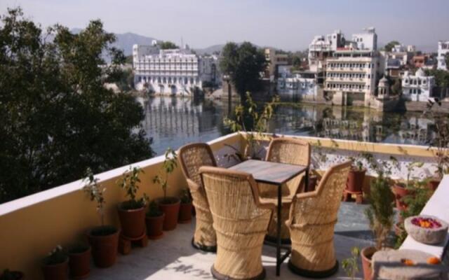 Nayee Haveli Guest House