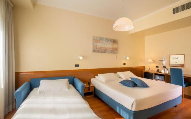 Best Western Globus Hotel