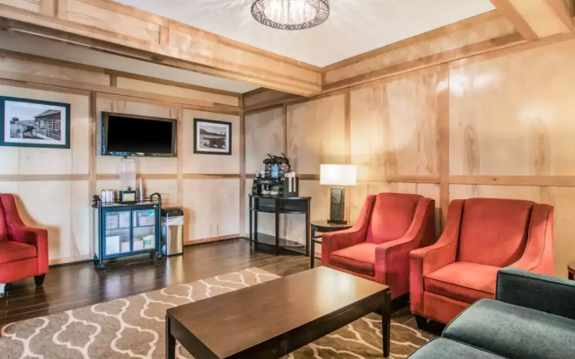 Comfort Inn & Suites Vancouver Downtown City Center