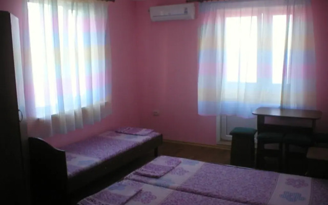 Yuzhanka111 Guest House