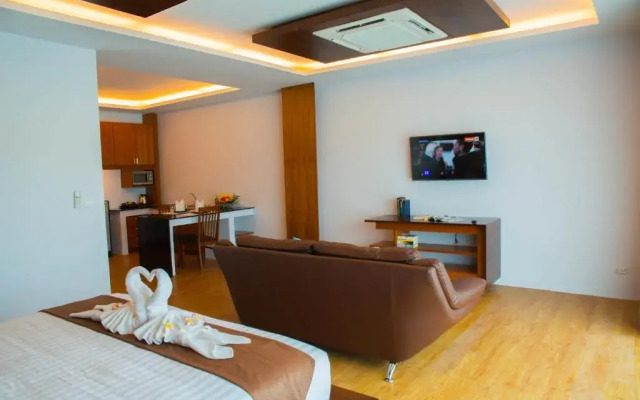 Phi Phi Cliff Beach Resort
