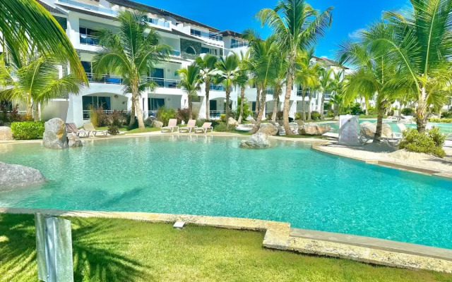 Estrella Dominicus by Advantage Club