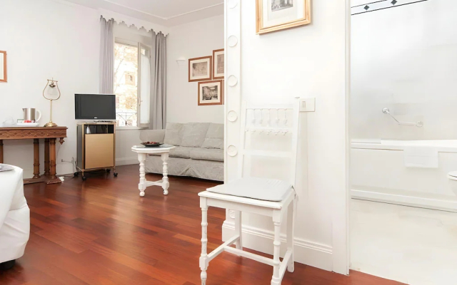 Отель Alexandra