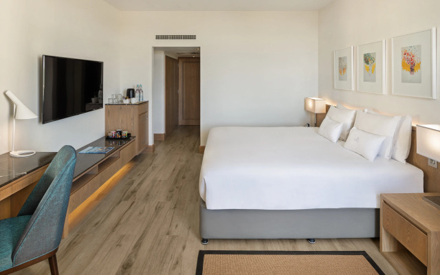 JA Beach Hotel, Dubai