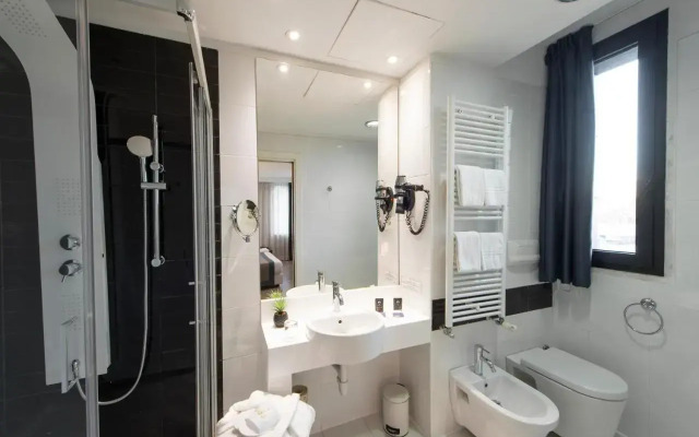 NEO Hotel