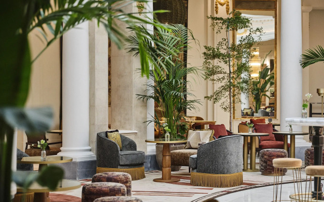 The Palace, a Luxury Collection Hotel