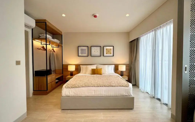 New Apartments in a Premium Laguna Complex by the Lake