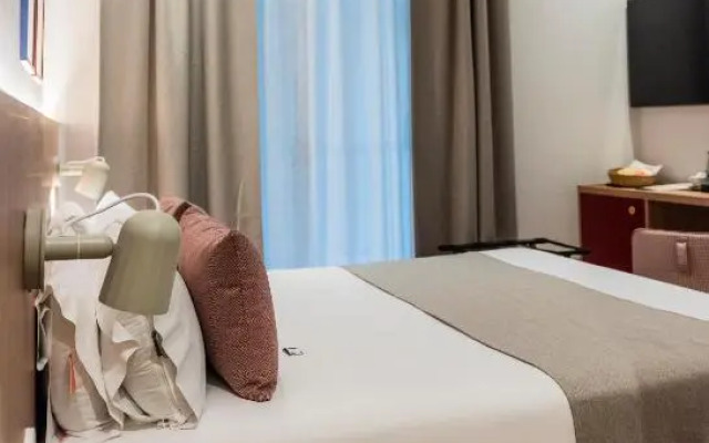 Отель California