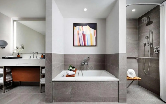 Hotel Alpenrock Breckenridge, Curio Collection by Hilton