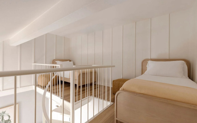 Garden District Hotel