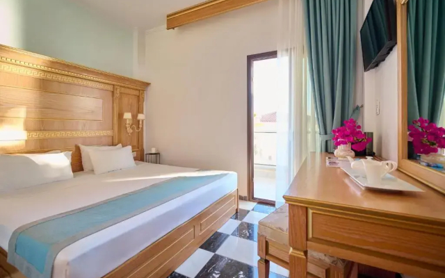 Evlogia Hotel Seafront & Annex by Greek Pride