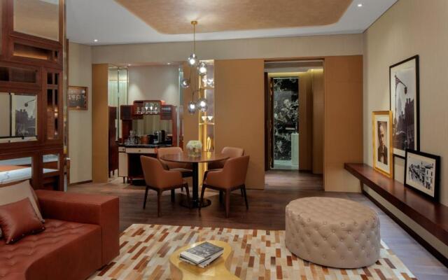 Staycae Paramount Sheikh Zayed