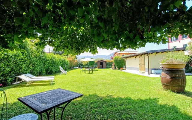 B&B Il Giardino dei Poeti and Apartaments
