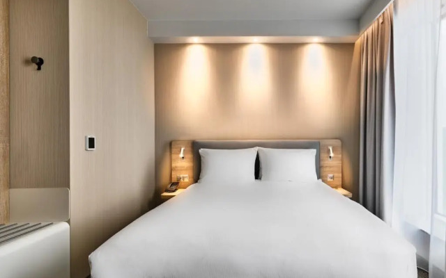 Holiday Inn Express Warsaw - The HUB by IHG