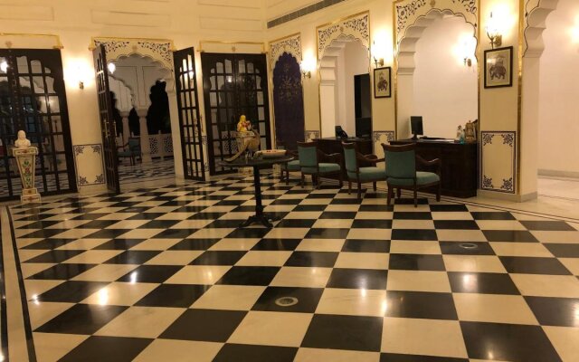 Hotel Raj Bagh Palace