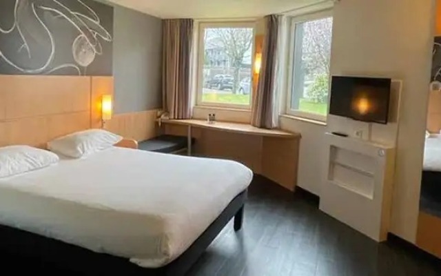 B&B HOTEL Laval Ouest