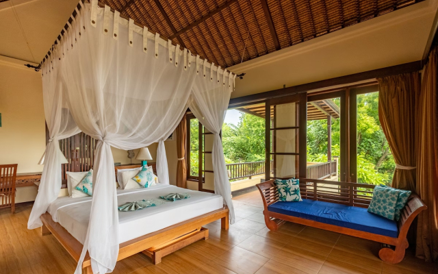 Amertha Bali Villas Beach Front Resort and Spa