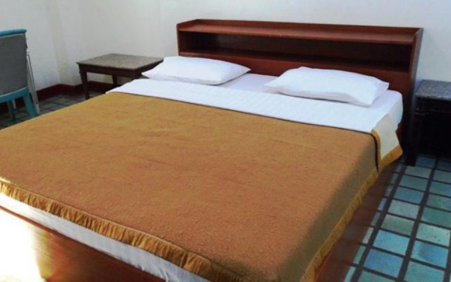 Tararom Budget Hotel