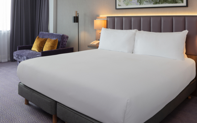 Doubletree By Hilton Edinburgh Airport