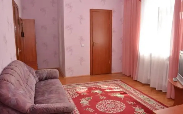 Hotel Merkuriy