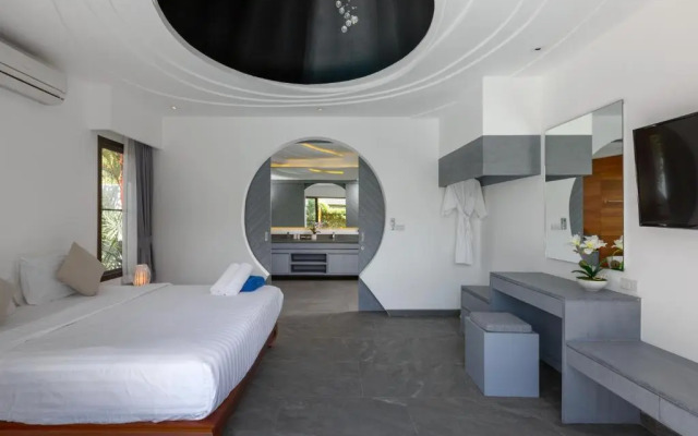 Karon Beach Pool Villa