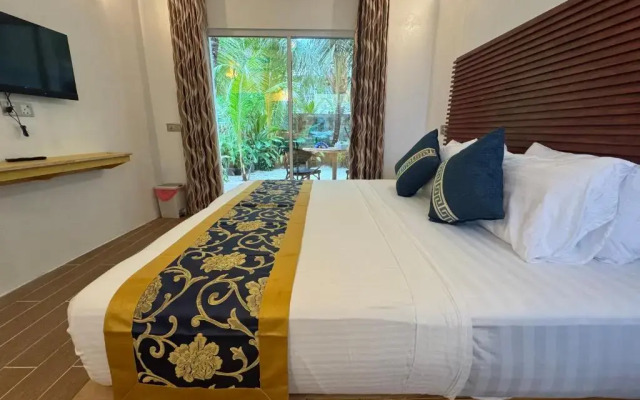 Blue Water Thoddoo Inn