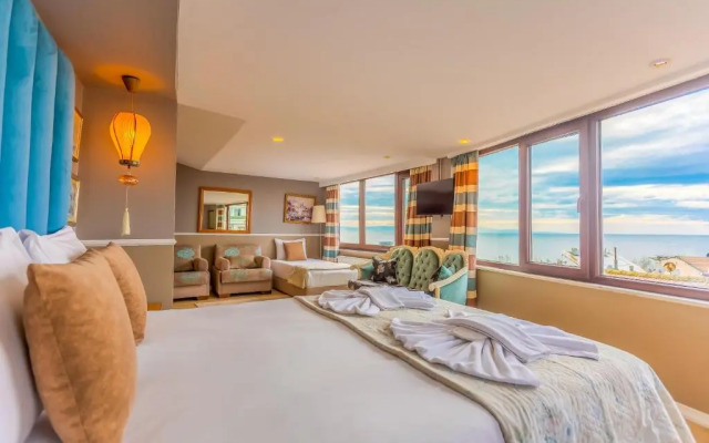 Tashkonak Studio Suites