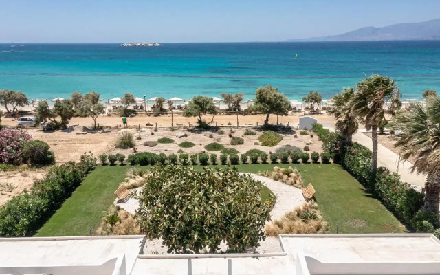 Glaronissi Beach
