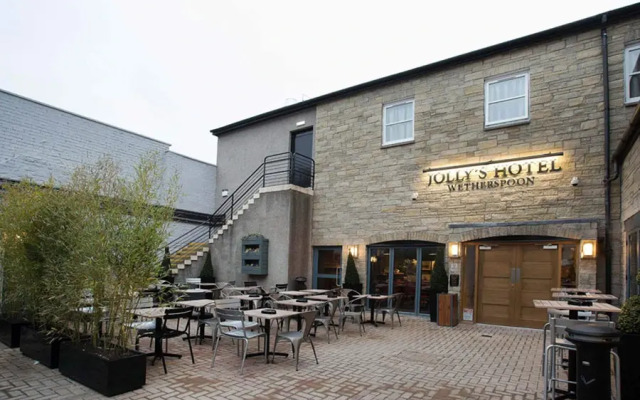 Jollys Hotel