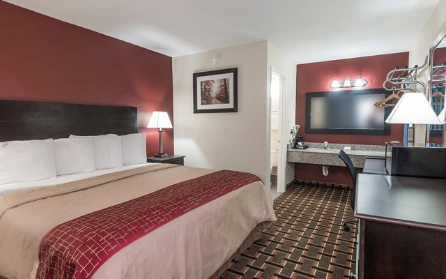 Red Roof Inn Mobile - Midtown