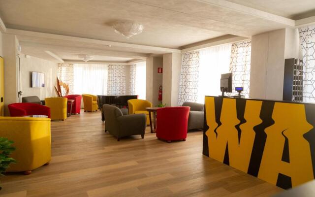 Wave Hotel