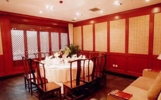 H Hotel (Xi'an Bell and Drum Tower Nanmenwai Northwest University Shuijing)
