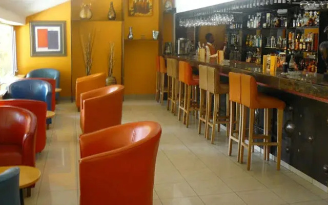 La Cour Hotels and Apartments Glover