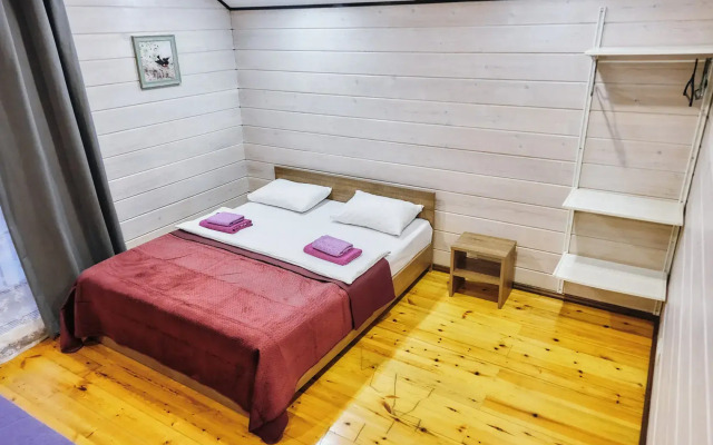 Gostevoi Dvor Snezhinka Hotel