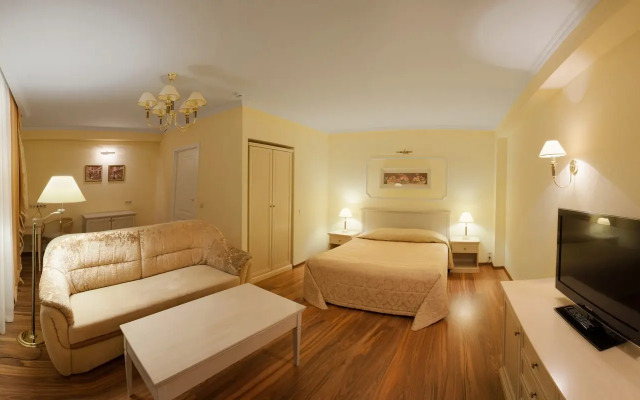 Nikolskiy Posad Hotel
