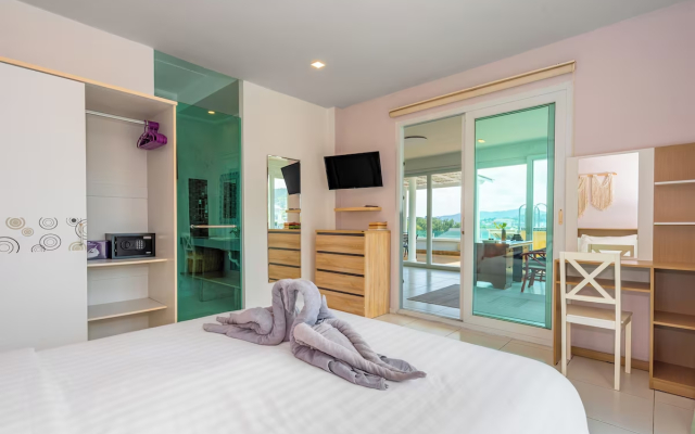 Kata Hill Sea View Hotel