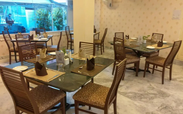 Hotel Raj Palace