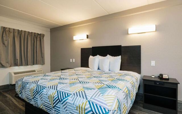 Motel 6 Baytown, TX - Garth Rd