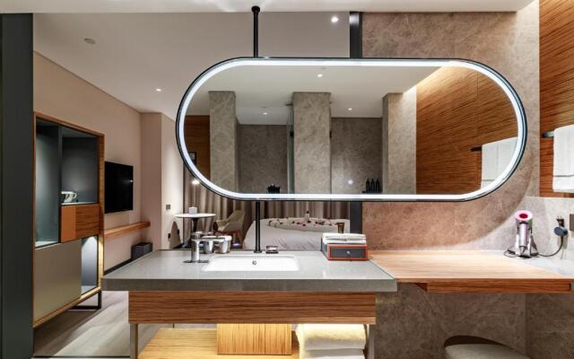 UrCove by HYATT Nanjing South Railway Station